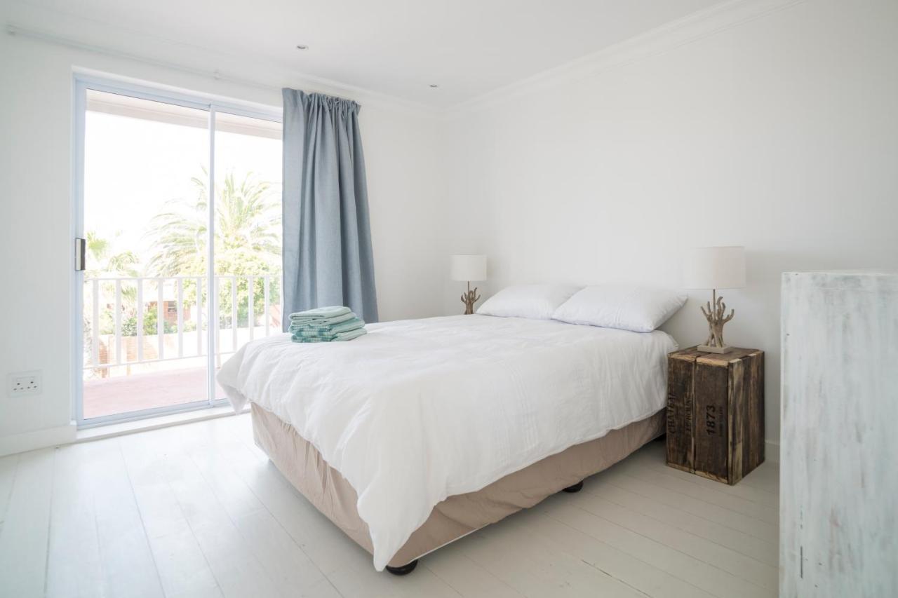 Sunset Beach Living Guesthouse Κέιπ Τάουν Εξωτερικό φωτογραφία