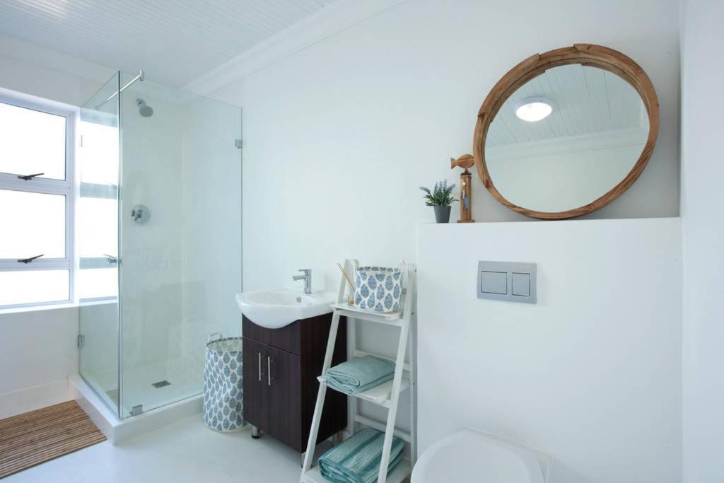 Sunset Beach Living Guesthouse Κέιπ Τάουν Εξωτερικό φωτογραφία