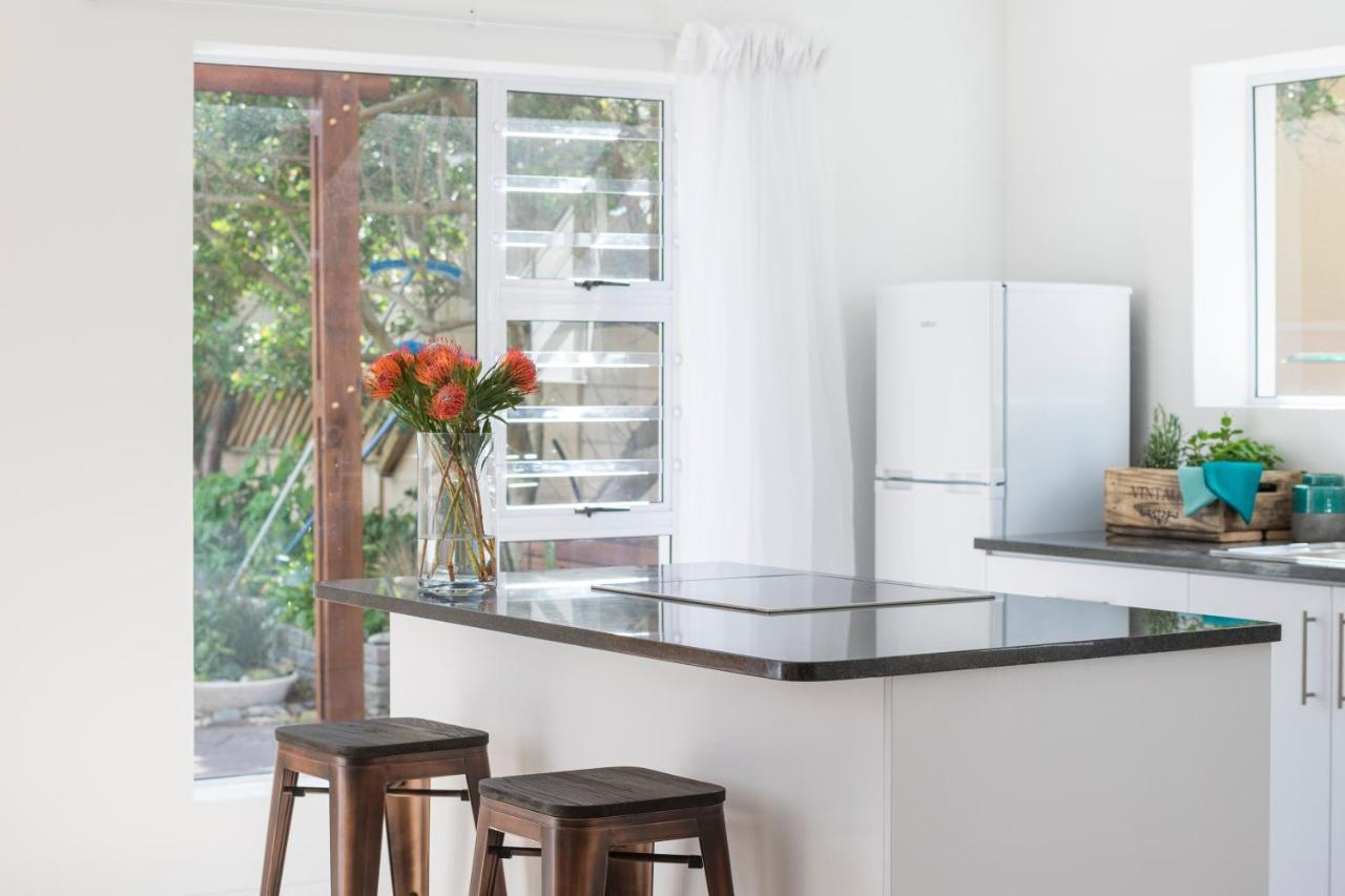 Sunset Beach Living Guesthouse Κέιπ Τάουν Εξωτερικό φωτογραφία