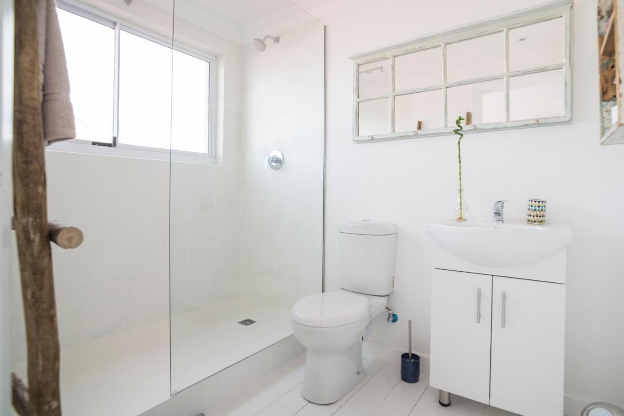 Sunset Beach Living Guesthouse Κέιπ Τάουν Εξωτερικό φωτογραφία