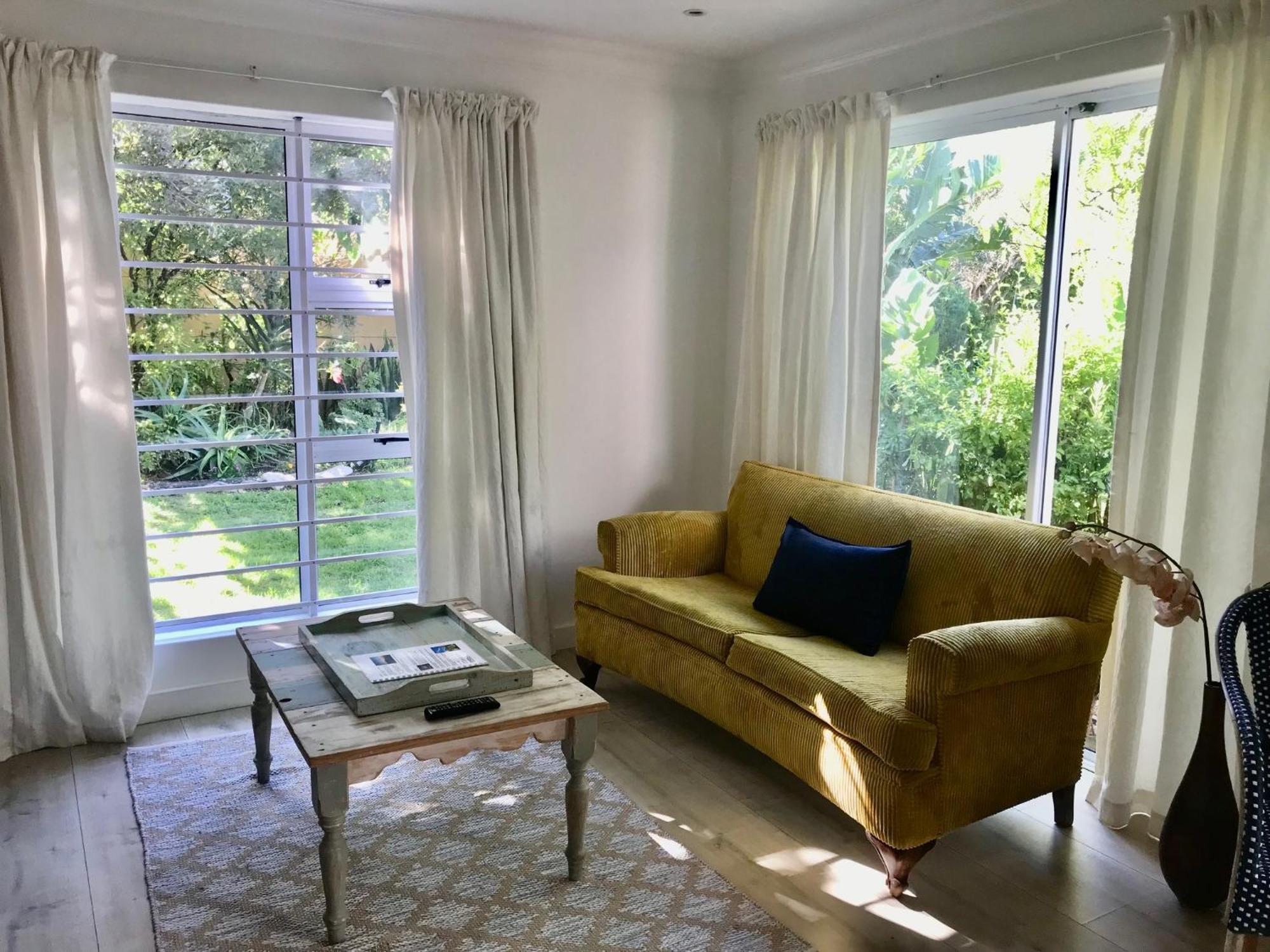 Sunset Beach Living Guesthouse Κέιπ Τάουν Εξωτερικό φωτογραφία